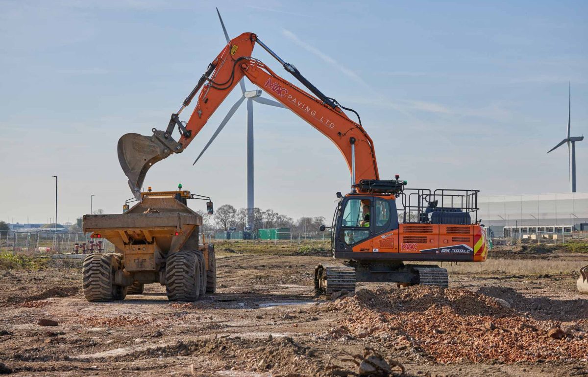 EARTHWORKS CIVIL ENGINEERING UK